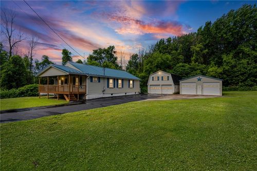 7905 Brown Rd, Wolcott, NY, 14590-9551 | Card Image