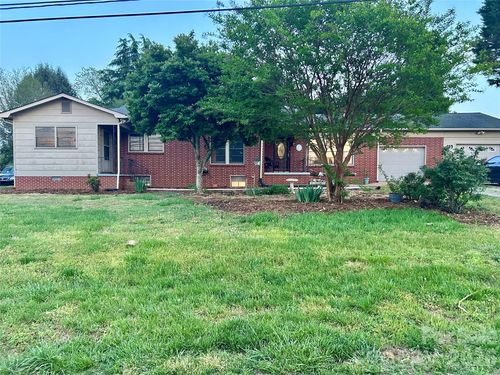 109 Air Park Dr, Morganton, NC, 28655-4219 | Card Image