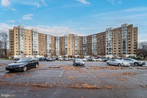 4-521-15100 Interlachen Dr, SILVER SPRING, MD, 20906-5611 | Card Image