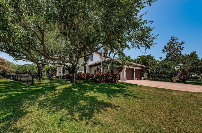 147 Bay Point Dr Ne, House other with 4 bedrooms, 4 bathrooms and null parking in St Petersburg FL | Image 77
