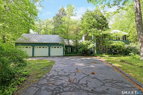 35 Deer Spring Rd, Redding, CT, 06896-1119 | Card Image