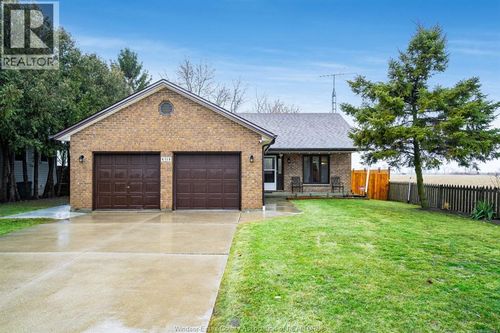 6119 Emerson Avenue, Comber, ON, N0P1J0 | Card Image