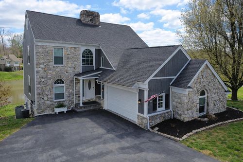 3002 Woodland Ln, Corbin, KY, 40701-9637 | Card Image