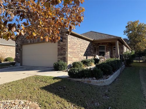 233 Hobby St, Georgetown, TX, 78633-2302 | Card Image