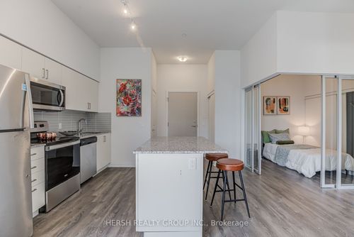 106-10 Meadowglen Pl, Toronto, ON, M1G0A8 | Card Image