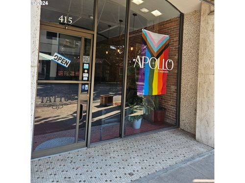 403 Ne 3rd St, McMinnville, OR, 97128-6216 | Card Image