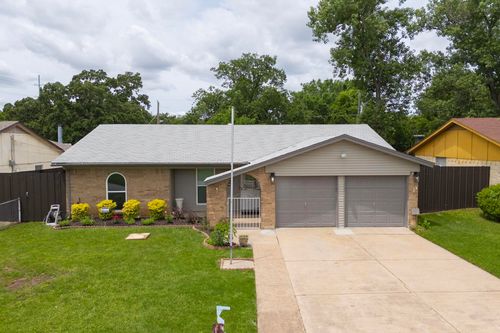 6912 Griggs St, Forest Hill, TX, 76140-1445 | Card Image