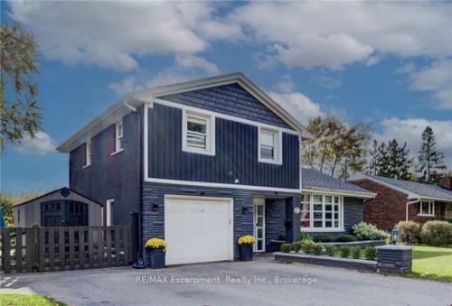 2132 Maplewood Dr, Burlington, ON, L7R2C5 | Card Image