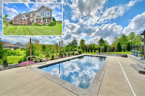 818 Carrieview Dr, Crescent Springs, KY, 41017-1544 | Card Image
