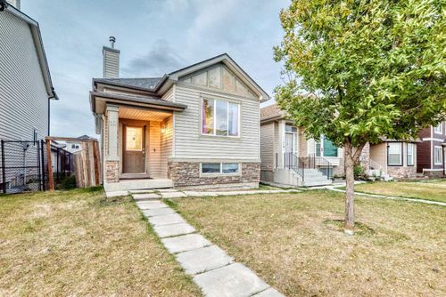 10 Saddlebrook Gardens Ne, Calgary, AB, T3J5M6 | Card Image