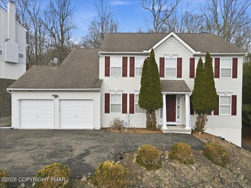 706 Franklin Ct, East Stroudsburg, PA, 18302-6672 | Card Image