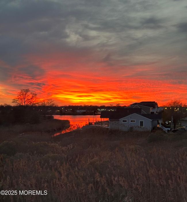 52 Riverdale Ave, House other with 3 bedrooms, 3 bathrooms and null parking in Monmouth Beach NJ | Image 6