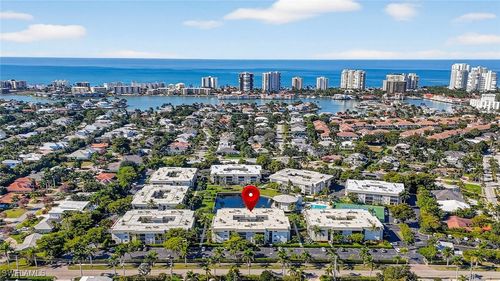 b22-788 Park Shore Dr, NAPLES, FL, 34103-3772 | Card Image