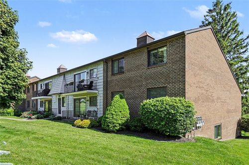8-1 High Gate, Perinton, NY, 14450 | Card Image