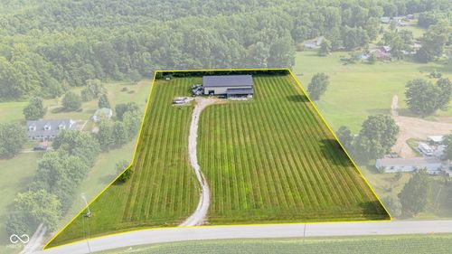 3932 W Thomastown Rd, Scottsburg, IN, 47170-7815 | Card Image
