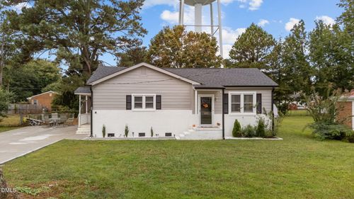 103 Phillips St, Smithfield, NC, 27577-3219 | Card Image