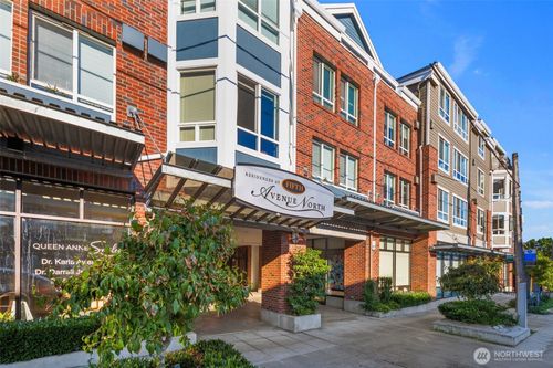 apt-105-812 5th Ave N, Seattle, WA, 98109-6121 | Card Image