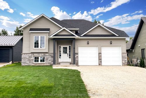 19 Gordon Cres, Meaford, ON, N4L0A9 | Card Image