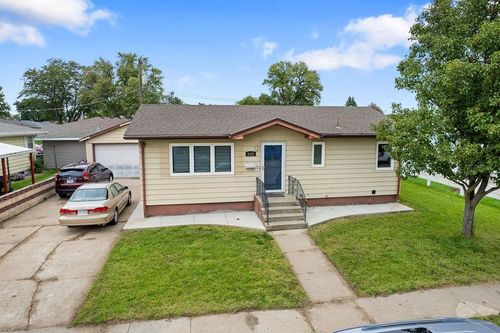 4122 Sunset Dr, Columbus, NE, 68601-4647 | Card Image