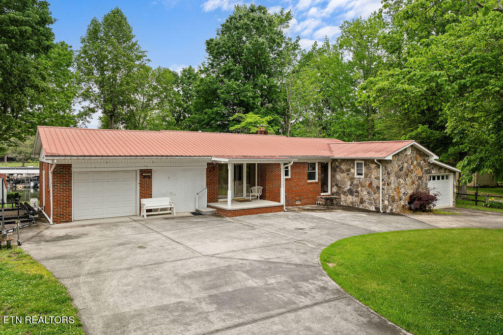 Horseshoe Bend Ln, Spring City, TN 37381