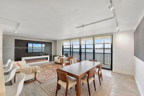 apt-216-105 Lake Emerald Dr, Oakland Park, FL, 33309-6292 | Card Image