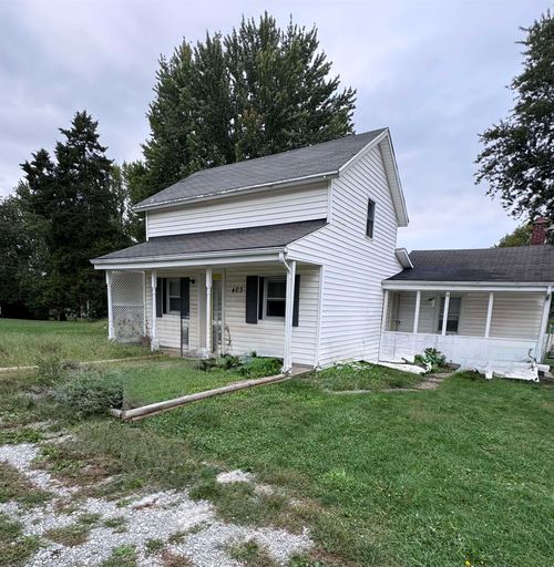 403 N Oak St, Pierceton, IN, 46562-9056 | Card Image