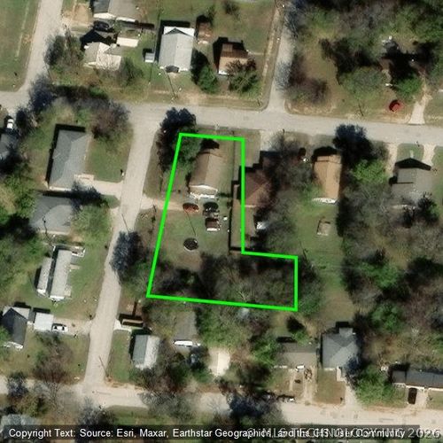 702 Ne 2nd Avenue, Ardmore, OK, 73401 | Card Image