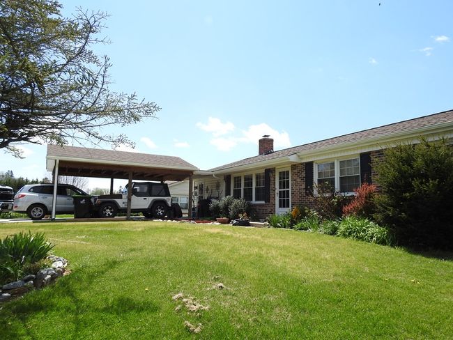 412 Colonial Ave, House other with 3 bedrooms, 2 bathrooms and null parking in Independence VA | Image 5