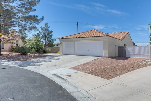 4817 Wind Break Ln, North Las Vegas, NV, 89031-0257 | Card Image