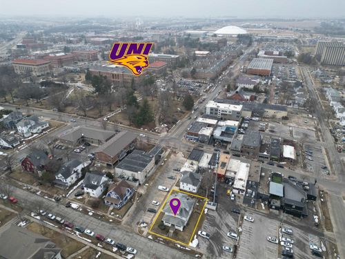 2221 Olive St, Cedar Falls, IA, 50613-3773 | Card Image