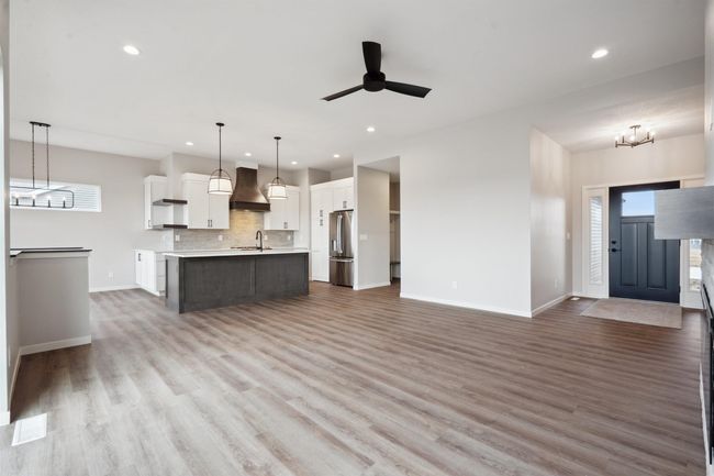 2826 Autumn Woods Dr, House other with 5 bedrooms, 3 bathrooms and null parking in Cedar Falls IA | Image 7