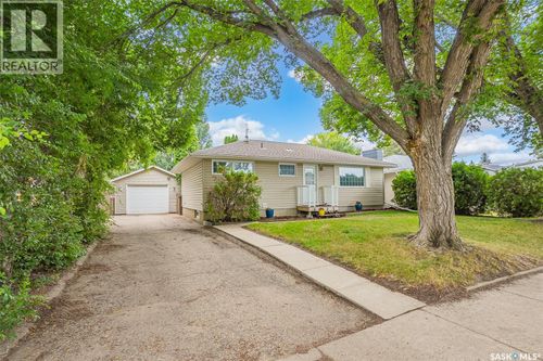 1714 Drinkle St, Saskatoon, SK, S7J0P7 | Card Image