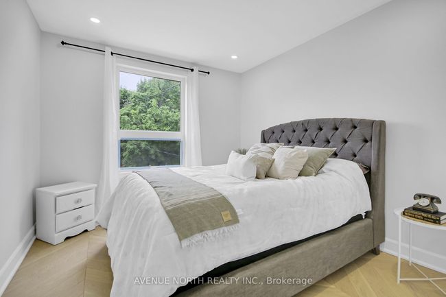 48 Brighton Ave, House attached with 5 bedrooms, 4 bathrooms and 2 parking in Ottawa ON | Image 32