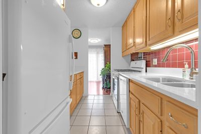 310 - 1117 S Old Wilke Road, Condo with 2 bedrooms, 2 bathrooms and 3 parking in Arlington Heights IL | Image 3