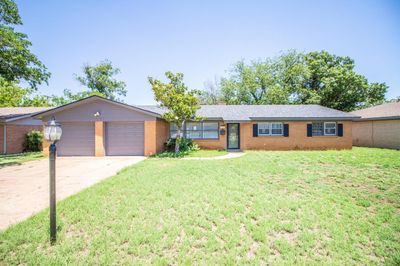 66th Street, House other with 3 bedrooms, 2 bathrooms and null parking in Lubbock TX | Image 1