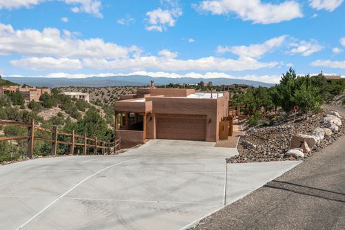 7 Sunrise Dr, Placitas, NM, 87043-8914 | Card Image