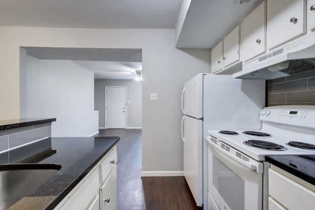 APT-109 - 303 W 40 Th St, Condo with 2 bedrooms, 1 bathrooms and 2 parking in Austin TX | Image 15