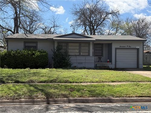1704 Smith Dr, Killeen, TX, 76541-3711 | Card Image