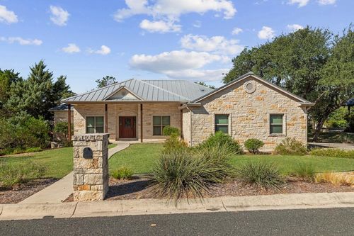 143 Stonewood, Fredericksburg, TX, 78624-8006 | Card Image