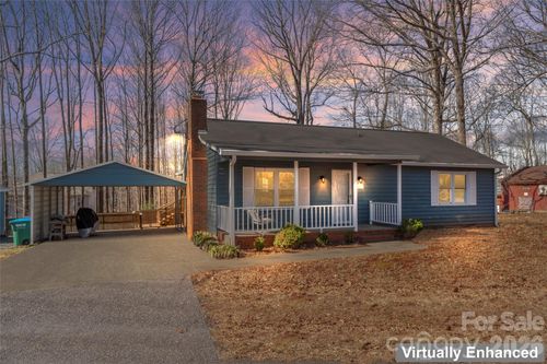 8615 Lochinvar Dr, Charlotte, NC, 28227-5417 | Card Image