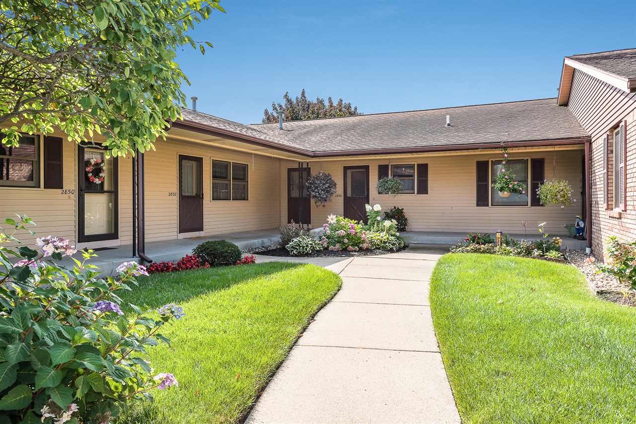 Wentward Ct, Hudsonville, MI 49426