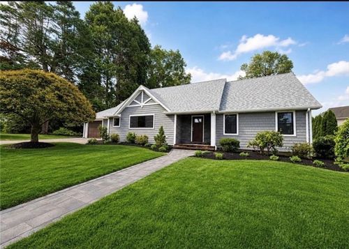 61 Apple Gate Rd, Cranston, RI, 02920-3749 | Card Image