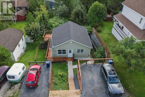 9 Farmdale Rd, Home with 3 bedrooms, 2 bathrooms and null parking in Corner Brook NL | Card Image