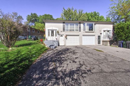 20 Yucatan Rd, North York, ON, M2H2K8 | Card Image