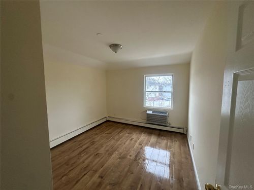10234 1st St, Howard Beach, NY, 11414-3942 | Card Image