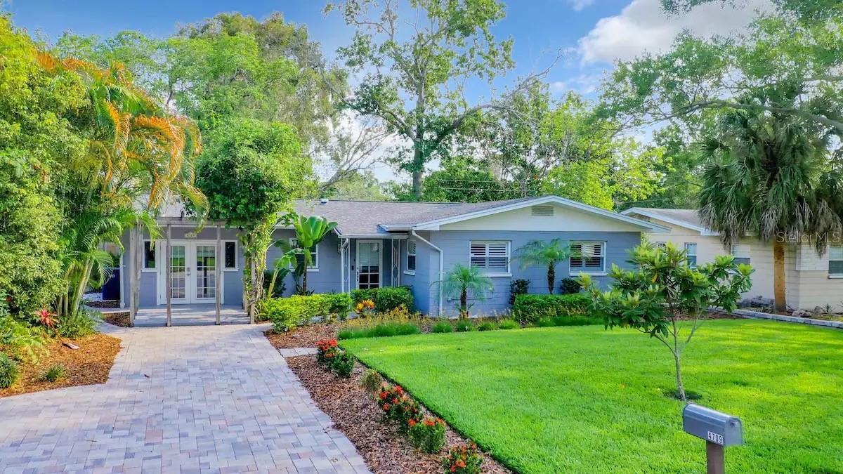 Coachman Ave, Tampa, FL 33611
