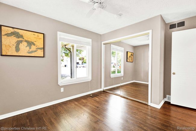 First Floor bedroom | Image 7