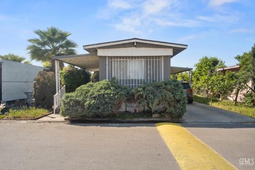 68-2042 Girard St, Delano, CA, 93215 | Card Image