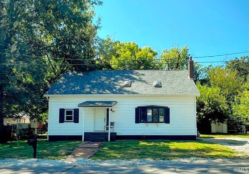 207 Nw 6th St, Washington, IN, 47501-1402 | Card Image