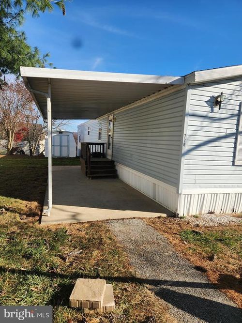 720 Shawna Ave, YORK, PA, 17402-8500 | Card Image